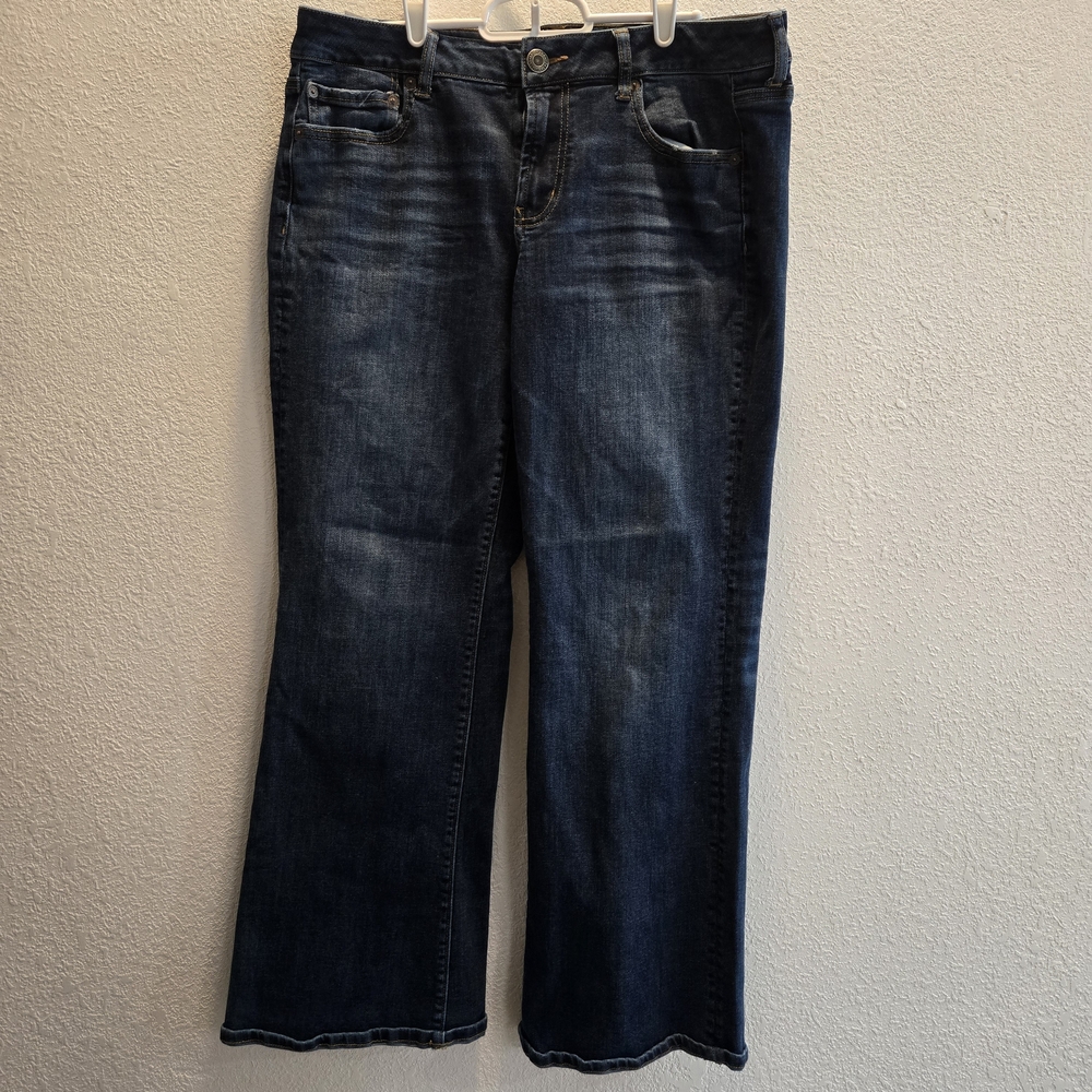 American Eagle Outfitters Dark Wash Boyfriend Jeans